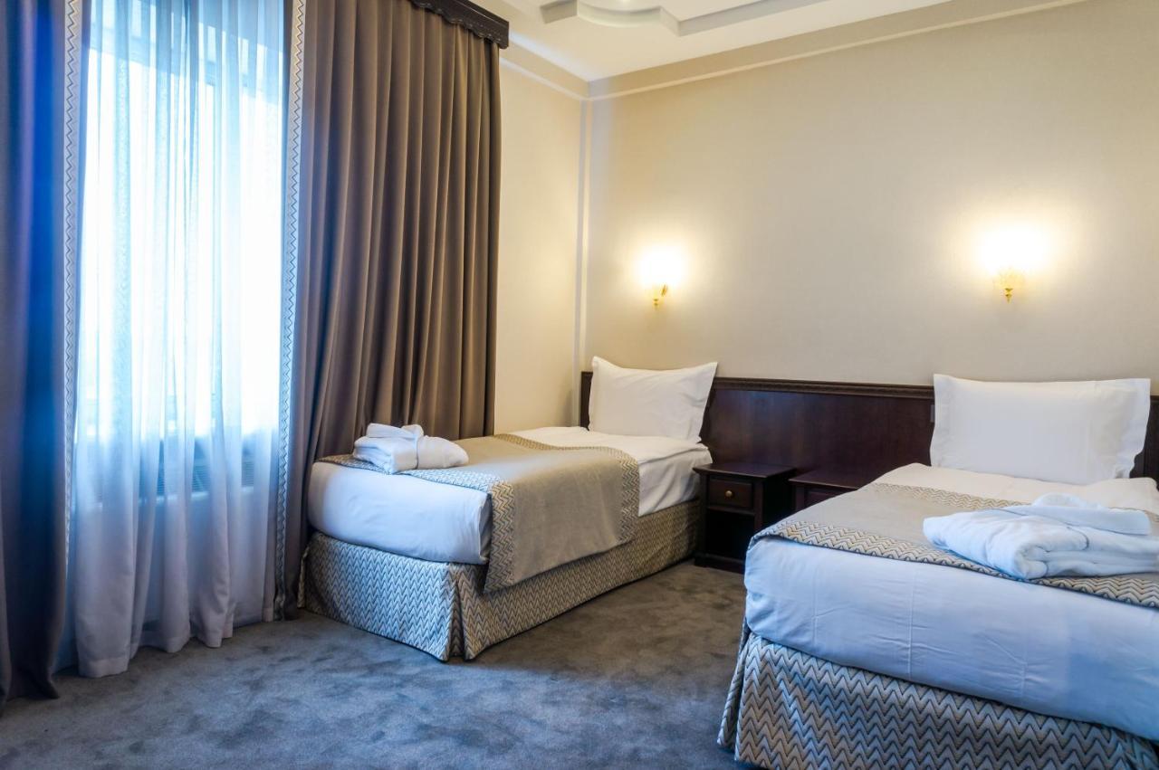 Royal Palace Hotel Almaty Extérieur photo