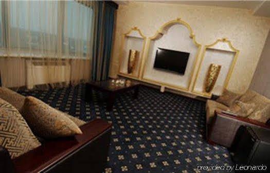 Royal Palace Hotel Almaty Extérieur photo