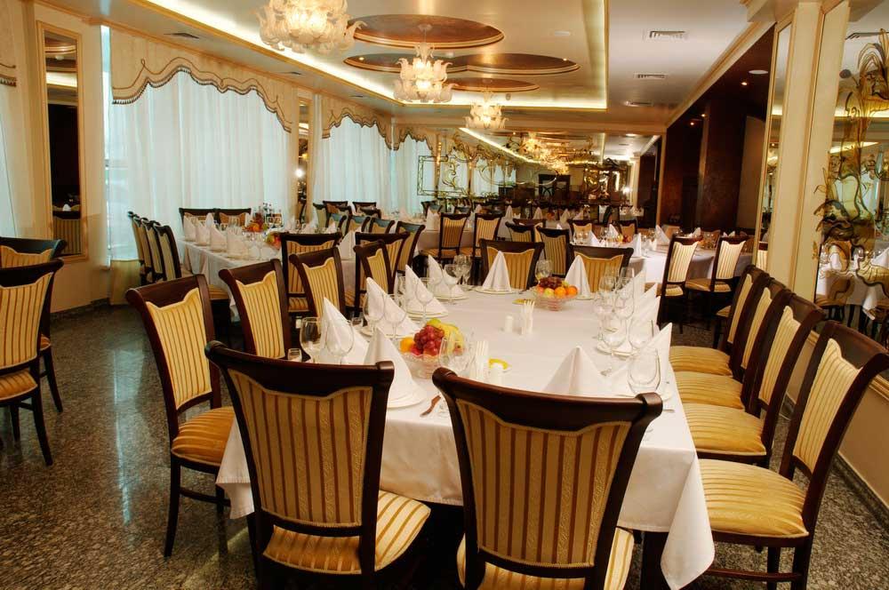 Royal Palace Hotel Almaty Extérieur photo