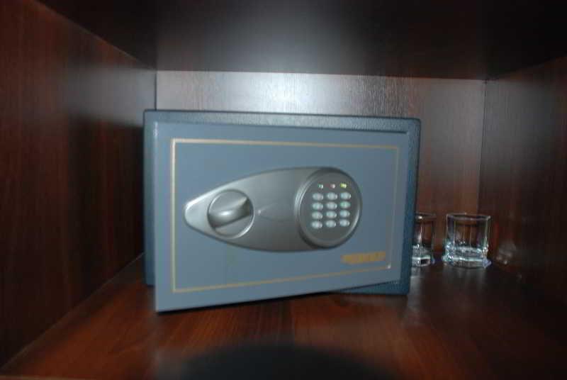 Royal Palace Hotel Almaty Extérieur photo