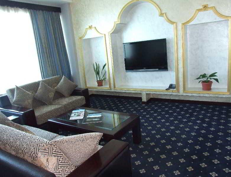 Royal Palace Hotel Almaty Chambre photo